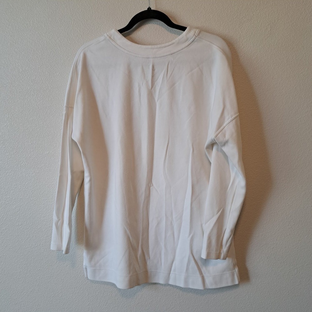 Nike Womens Long Sleeve Graphic T-Shirt White Silver Sequin Logo Top Large - Picture 3 of 4